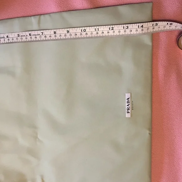 Prada Beauty Reversible Tote with Zip Pouch - Mint Green reverses to Black BNIB - Picture 5 of 16